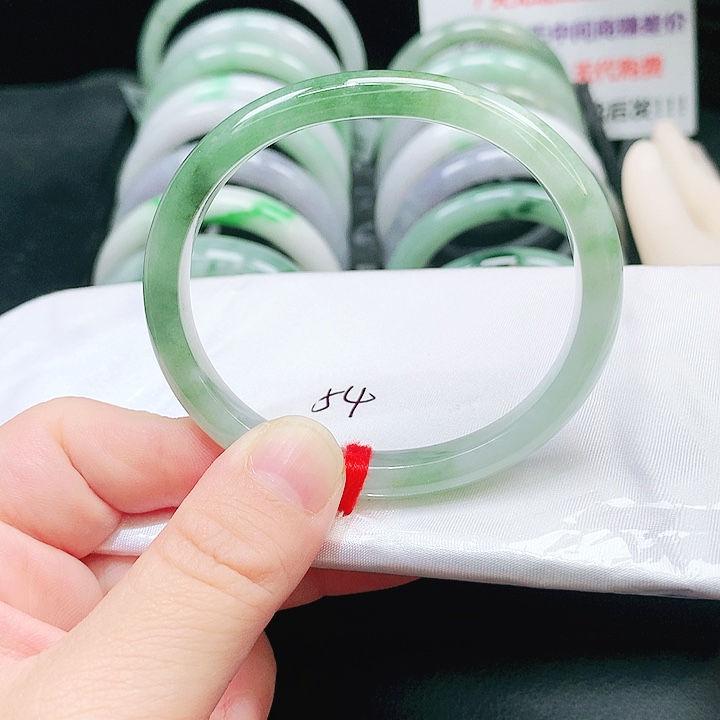 翡翠未镶嵌手镯210