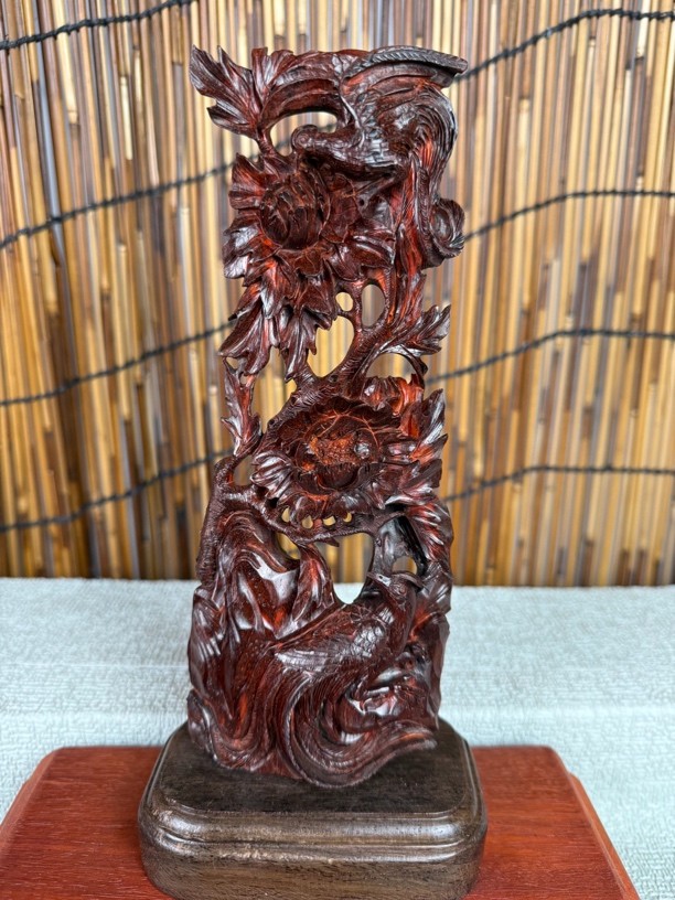 小叶紫檀，花开富贵，含底座高23×宽8.2×厚度2.7。克321.8。