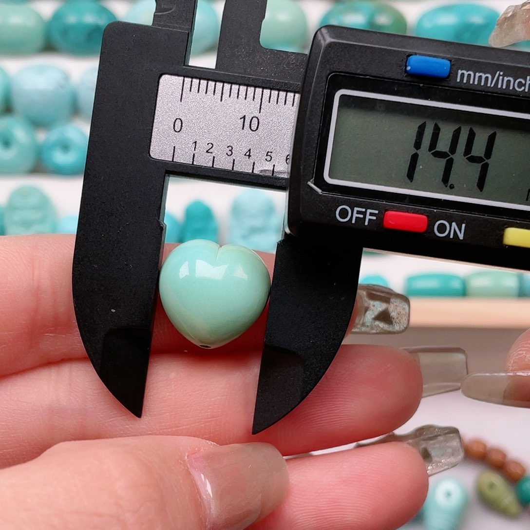 绿松石配饰未镶嵌