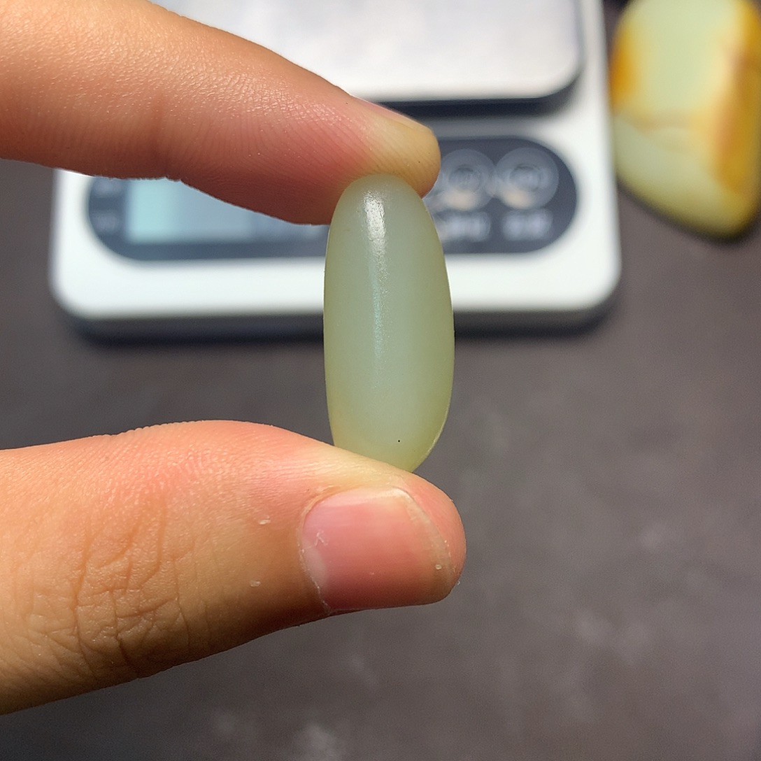 和田玉（糖玉）未镶嵌挂件