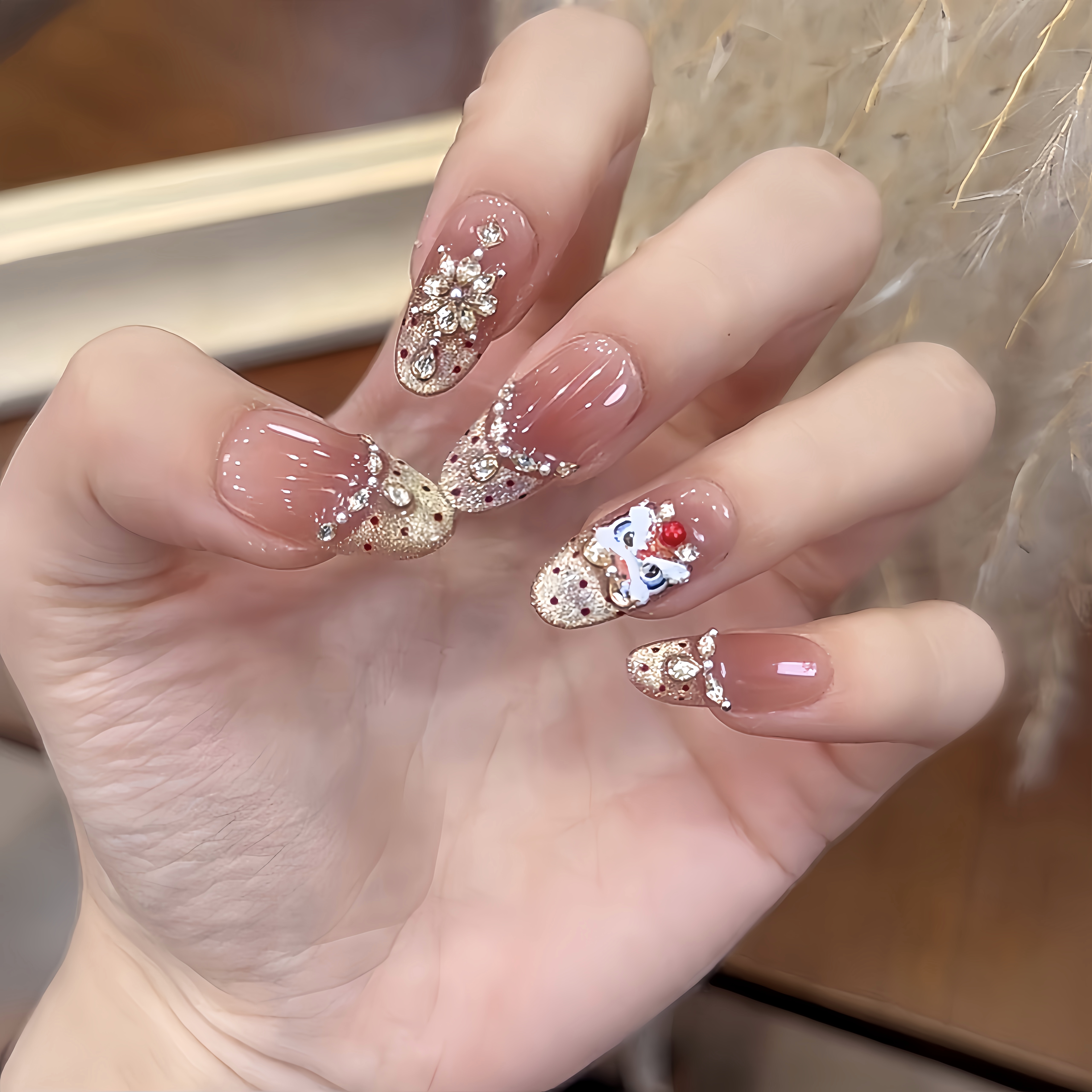 <好狮发生>红色显白猫眼新年美甲穿戴甲