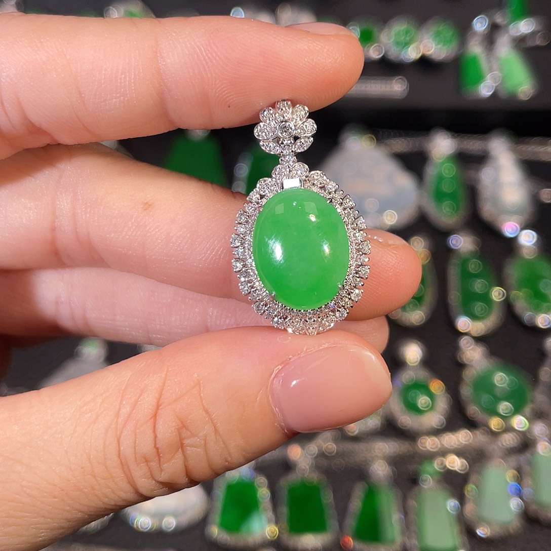 翡翠18K金镶嵌吊坠(不含链)