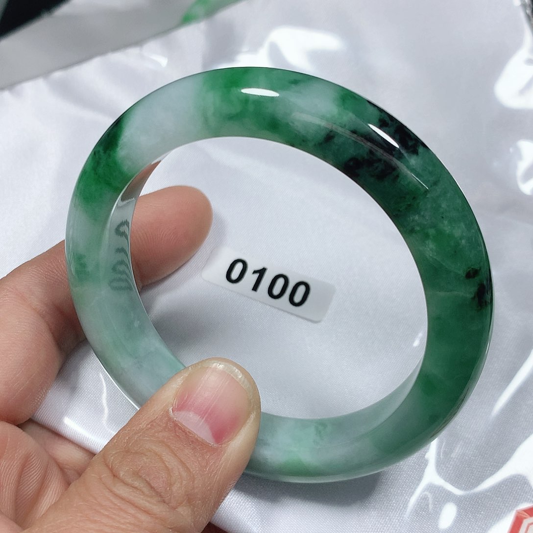 翡翠手镯未镶嵌天然缅甸翡翠手镯A货