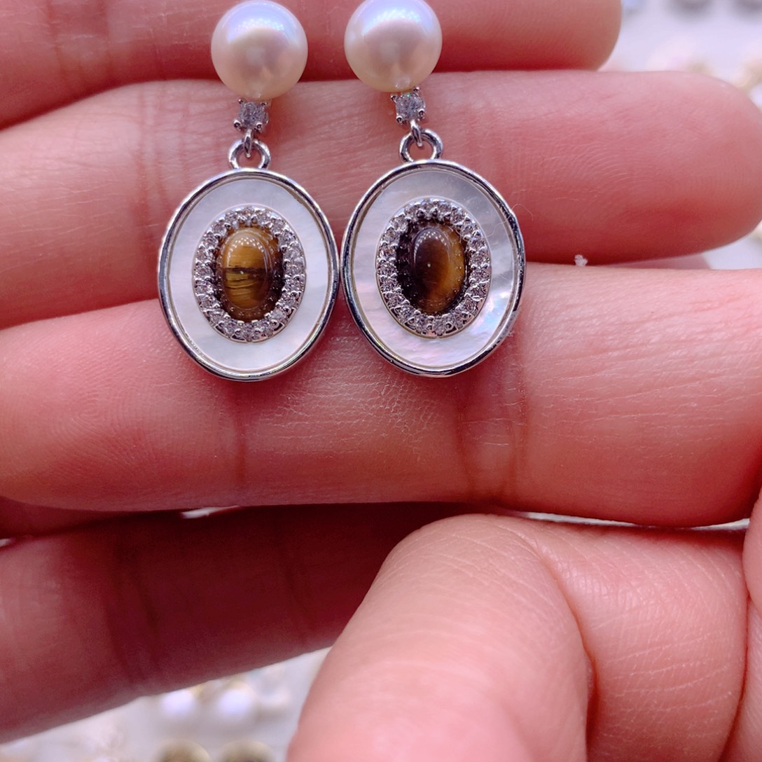 淡水珍珠耳饰合金