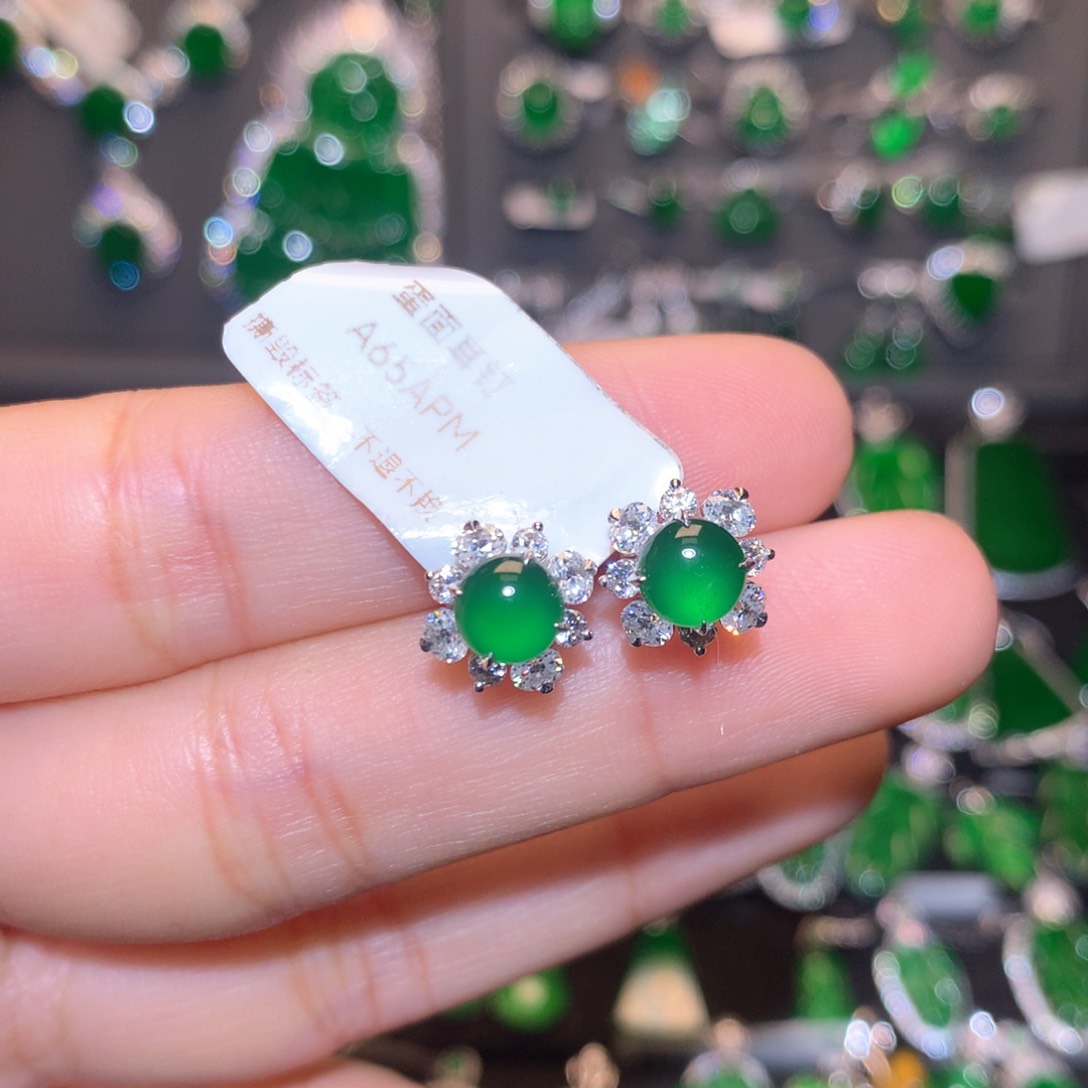 翡翠耳饰18K金镶嵌蛋面