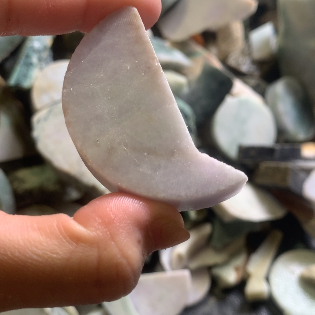 翡翠颈饰未镶嵌缅甸翡翠