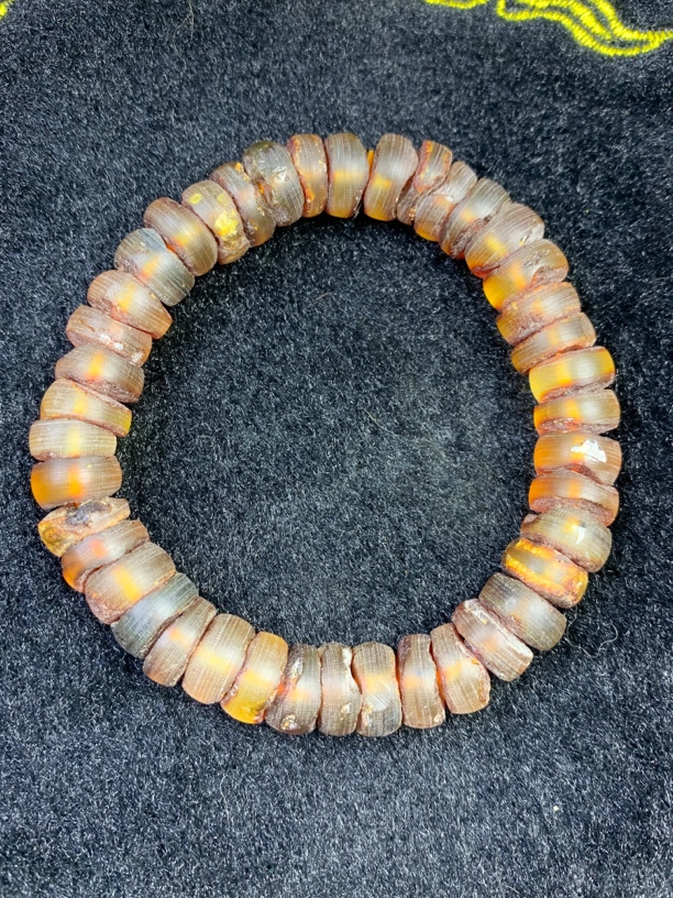 意臻珠宝10mm天然金珀原石饼子手串