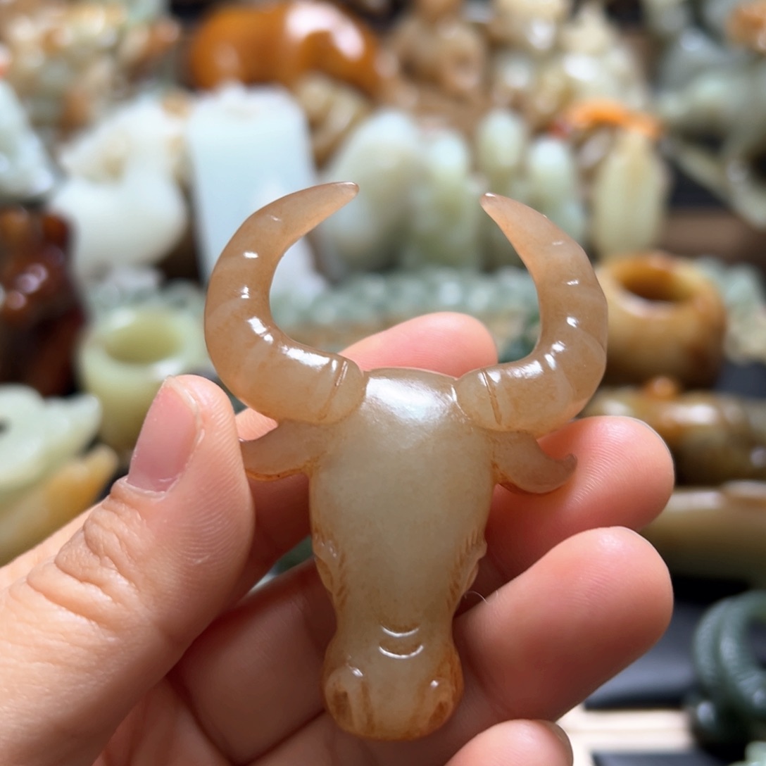 和田玉（糖玉）颈饰未镶嵌