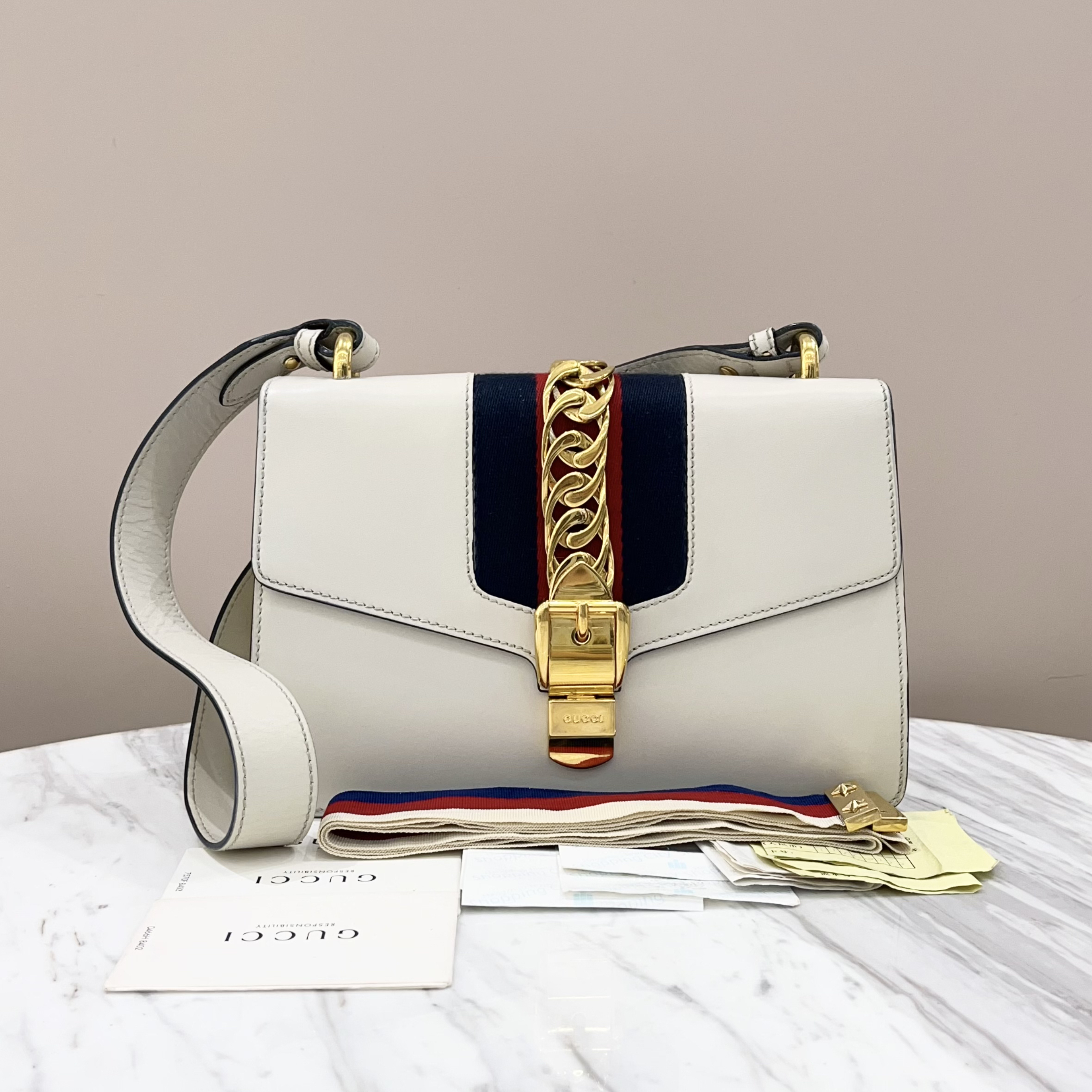 95新 GUCCI/古驰 2号 97新白金塞尔维亚中号 约26*17