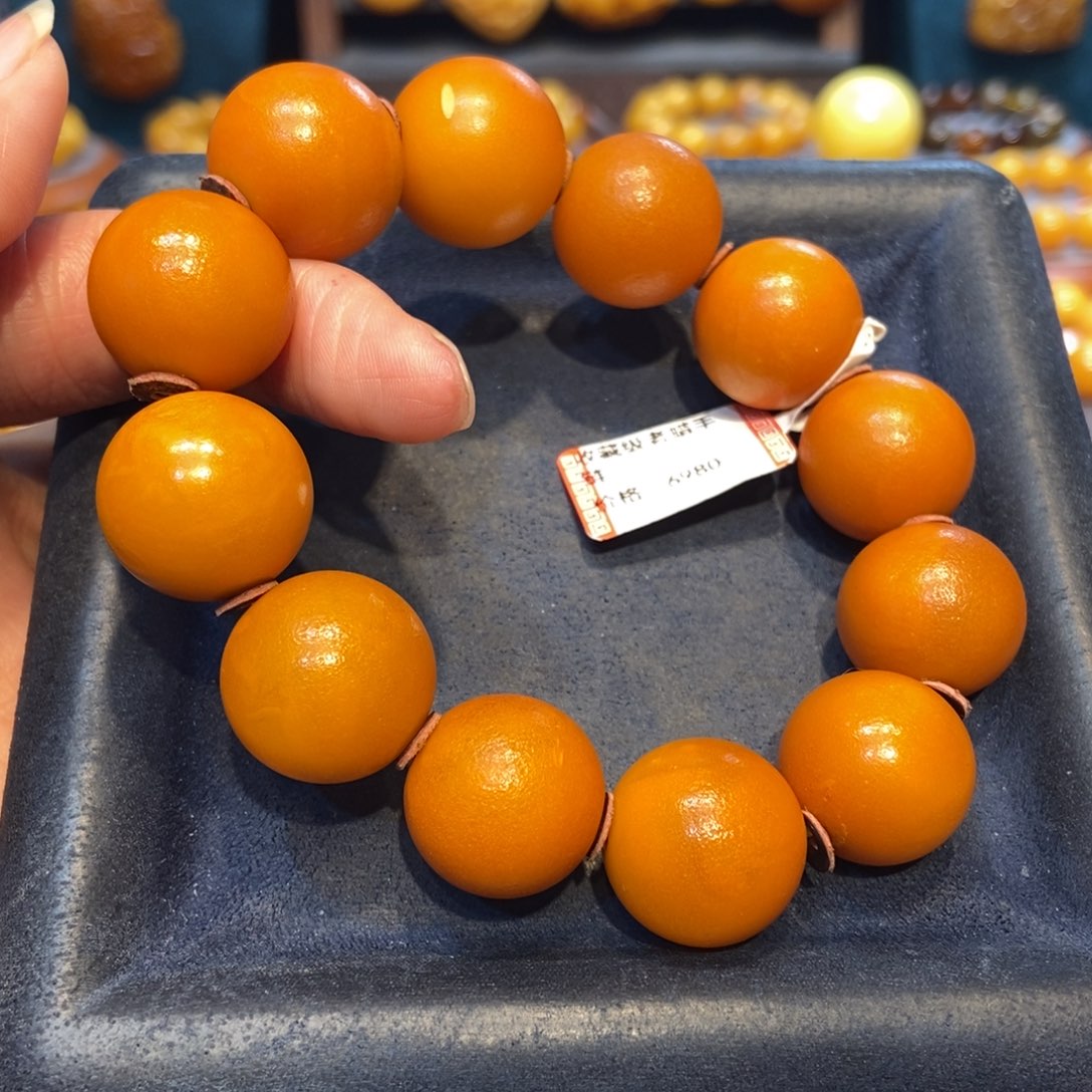 琥珀未镶嵌手链蜜蜡