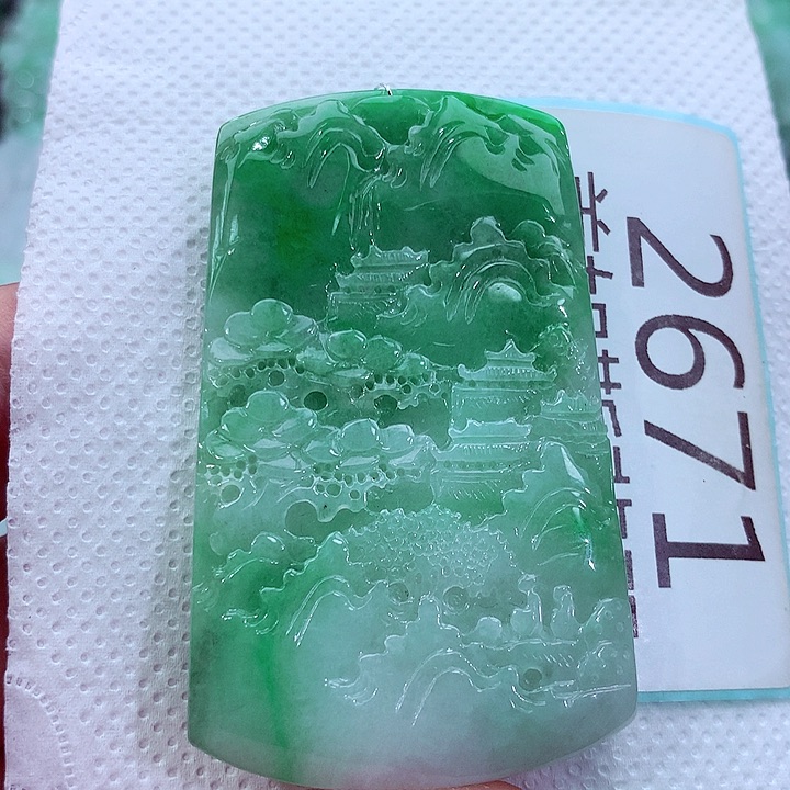 吊坠(不含链)未镶嵌翡翠