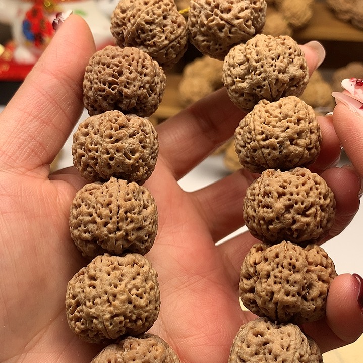 金刚菩提吊坠25尺寸蜂王