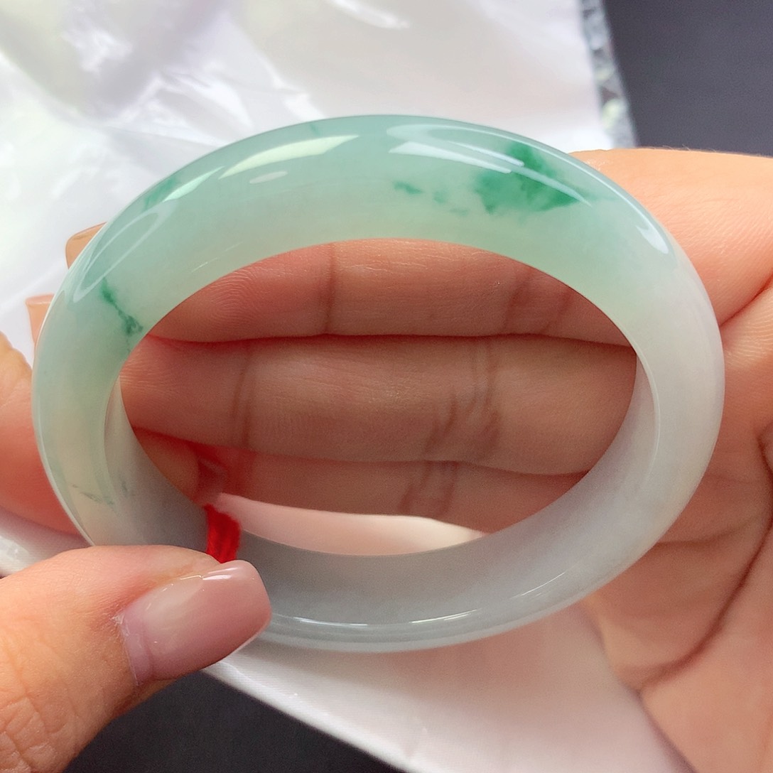 【闪购商品】未镶嵌手镯翡翠700008