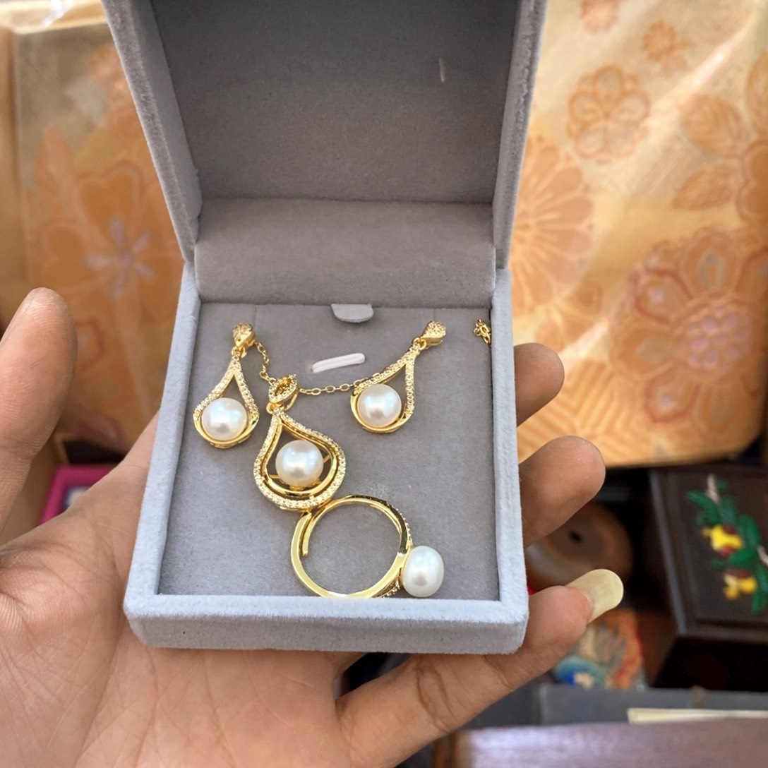 瓷片哈哈哈哈太喜欢这样