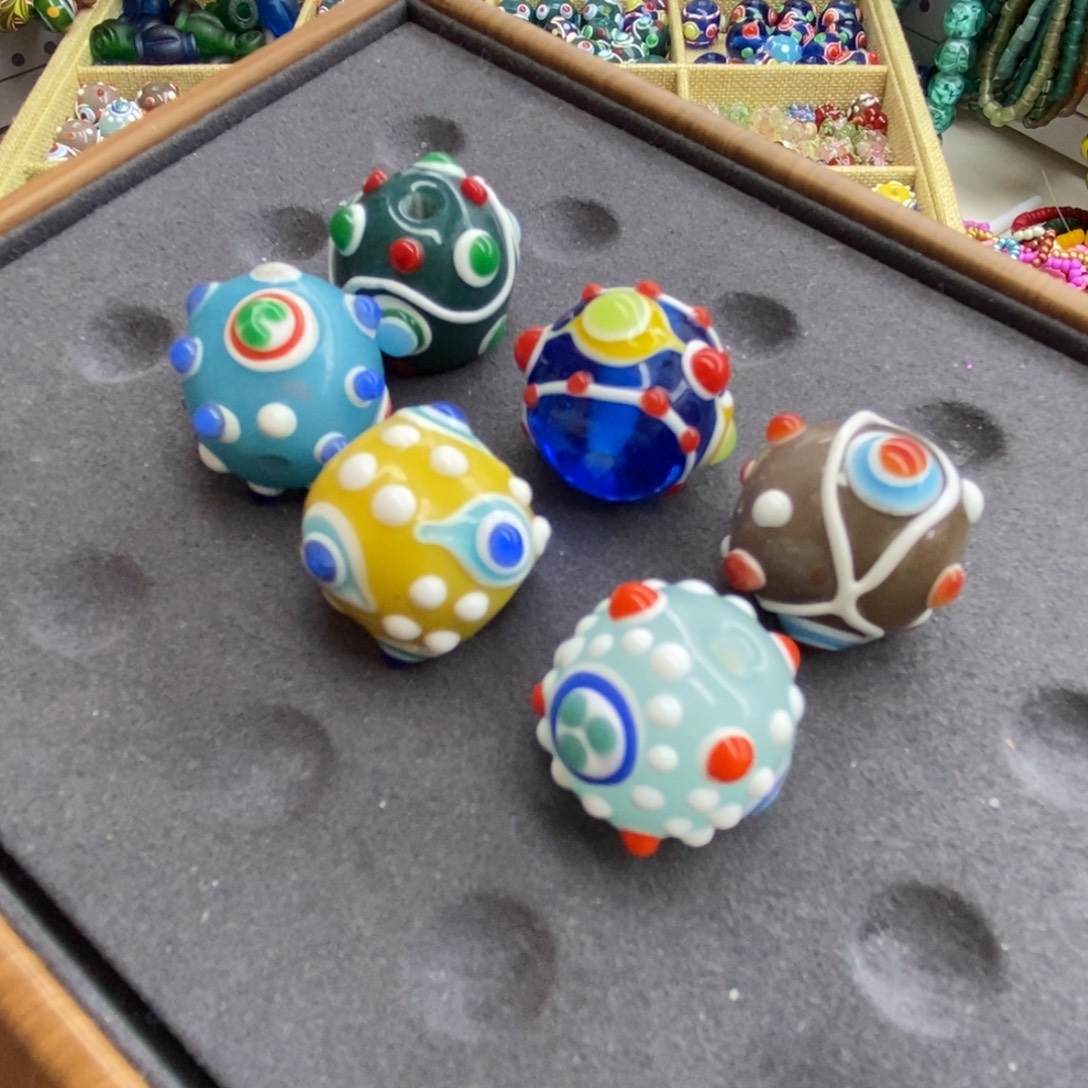 琉璃颈饰蜻蜓眼一颗