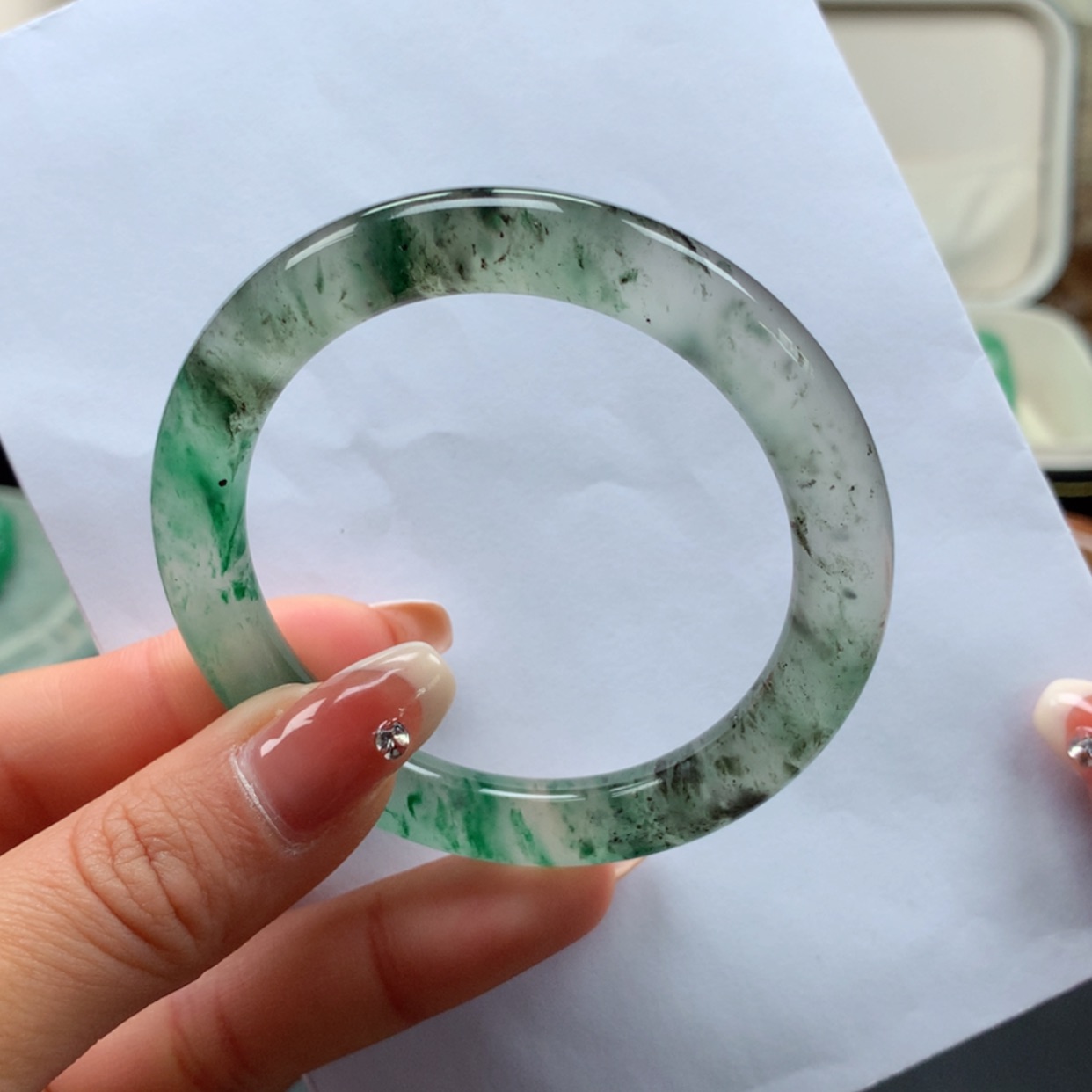 【闪购商品】石英质玉手镯未镶嵌