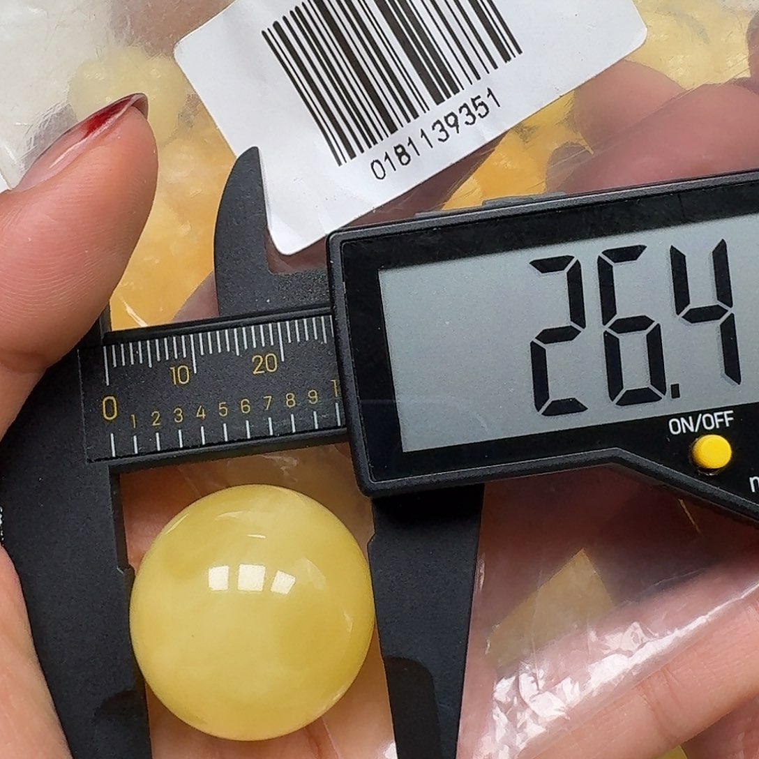 琥珀未镶嵌裸石悠悠