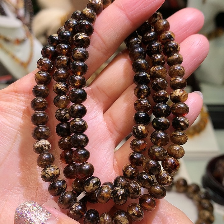 琥珀裸石未镶嵌7m花