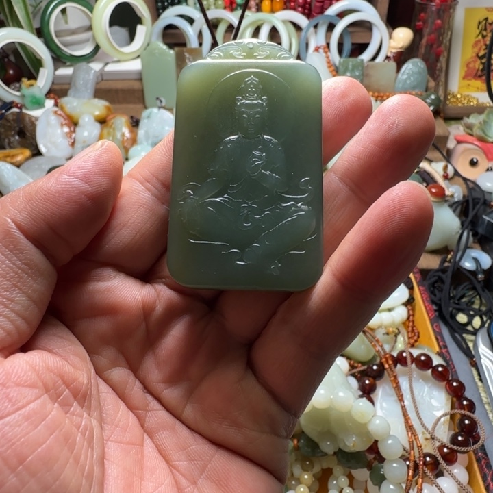 和田玉（青白玉）未镶嵌颈饰