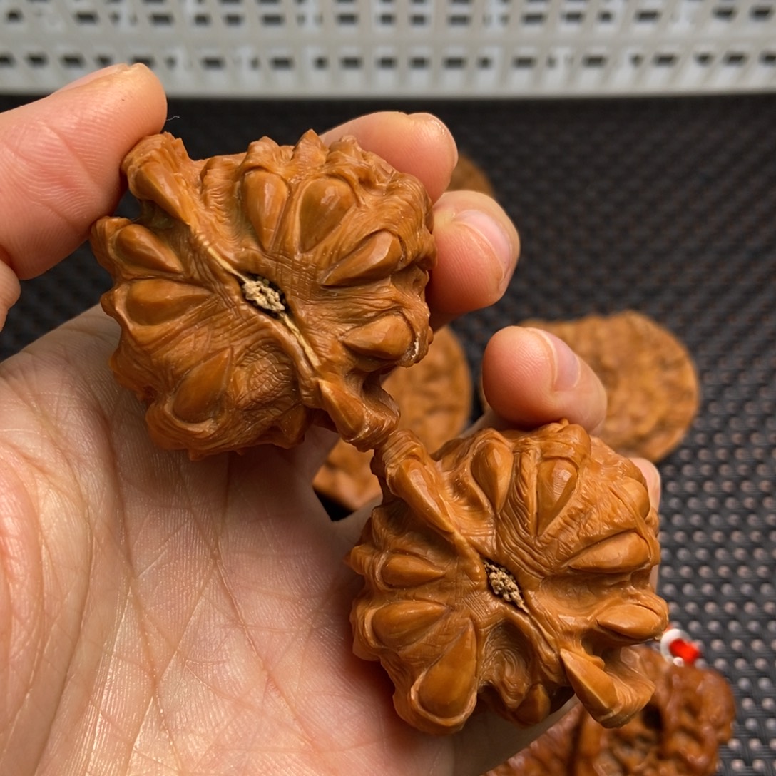 吊坠文玩核桃吞噬边43尺寸