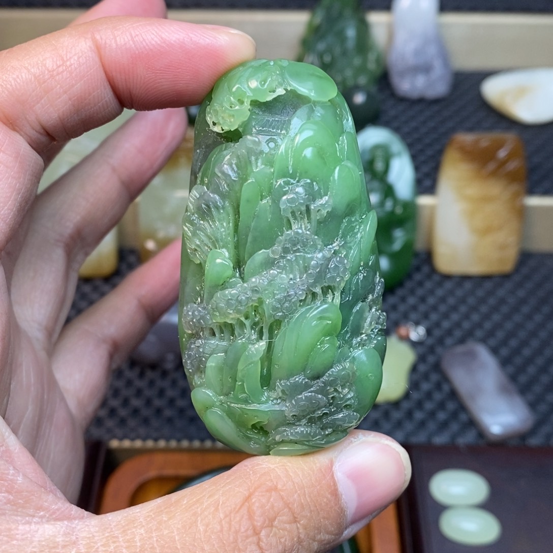 和田玉未镶嵌颈饰