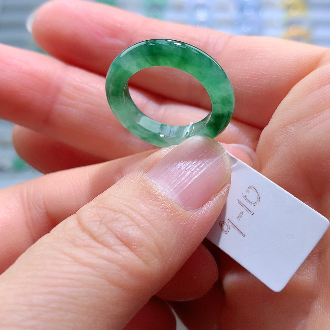翡翠戒指未镶嵌9-10号