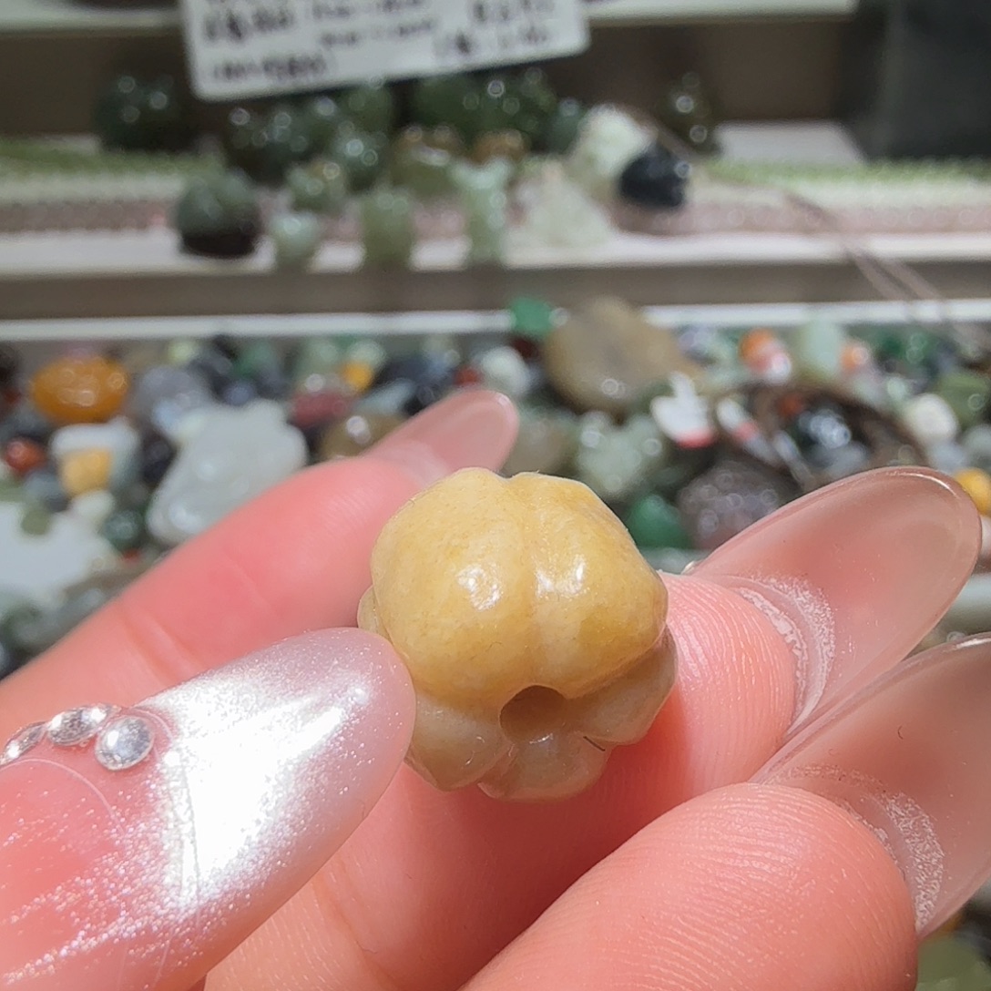 和田玉未镶嵌珠宝半成品