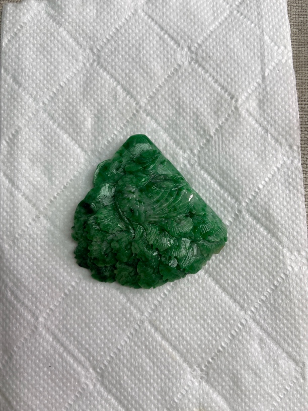 玉如军意翡翠珠宝