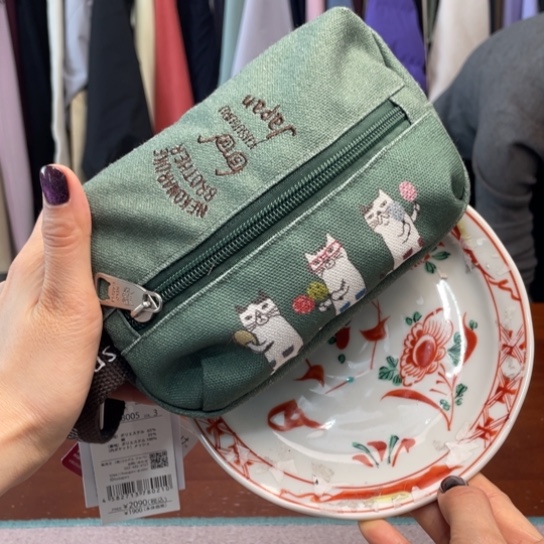 瓷片45。。。。。。。。。。。。。。。