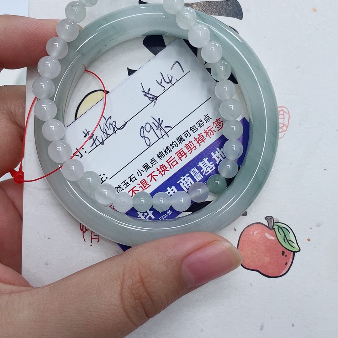 未镶嵌手镯石英质玉
