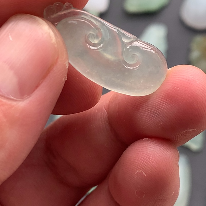 定制翡翠未镶嵌挂件