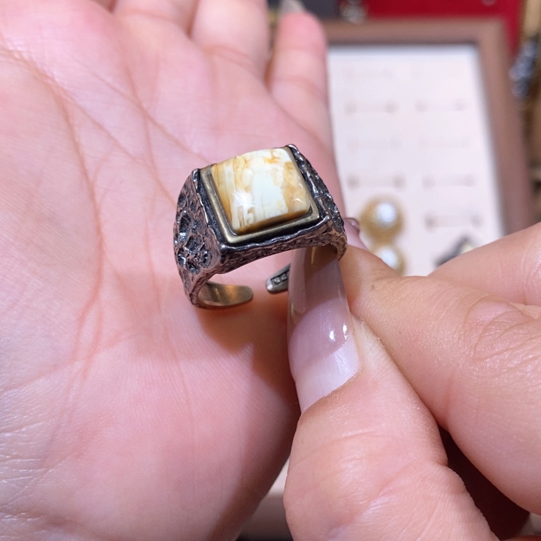 琥珀戒指银S925镶嵌m****爸戒指