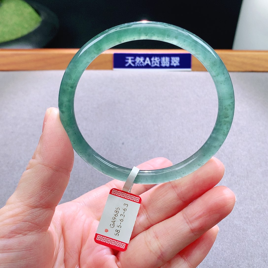 未镶嵌手镯翡翠天然翡翠手镯a货