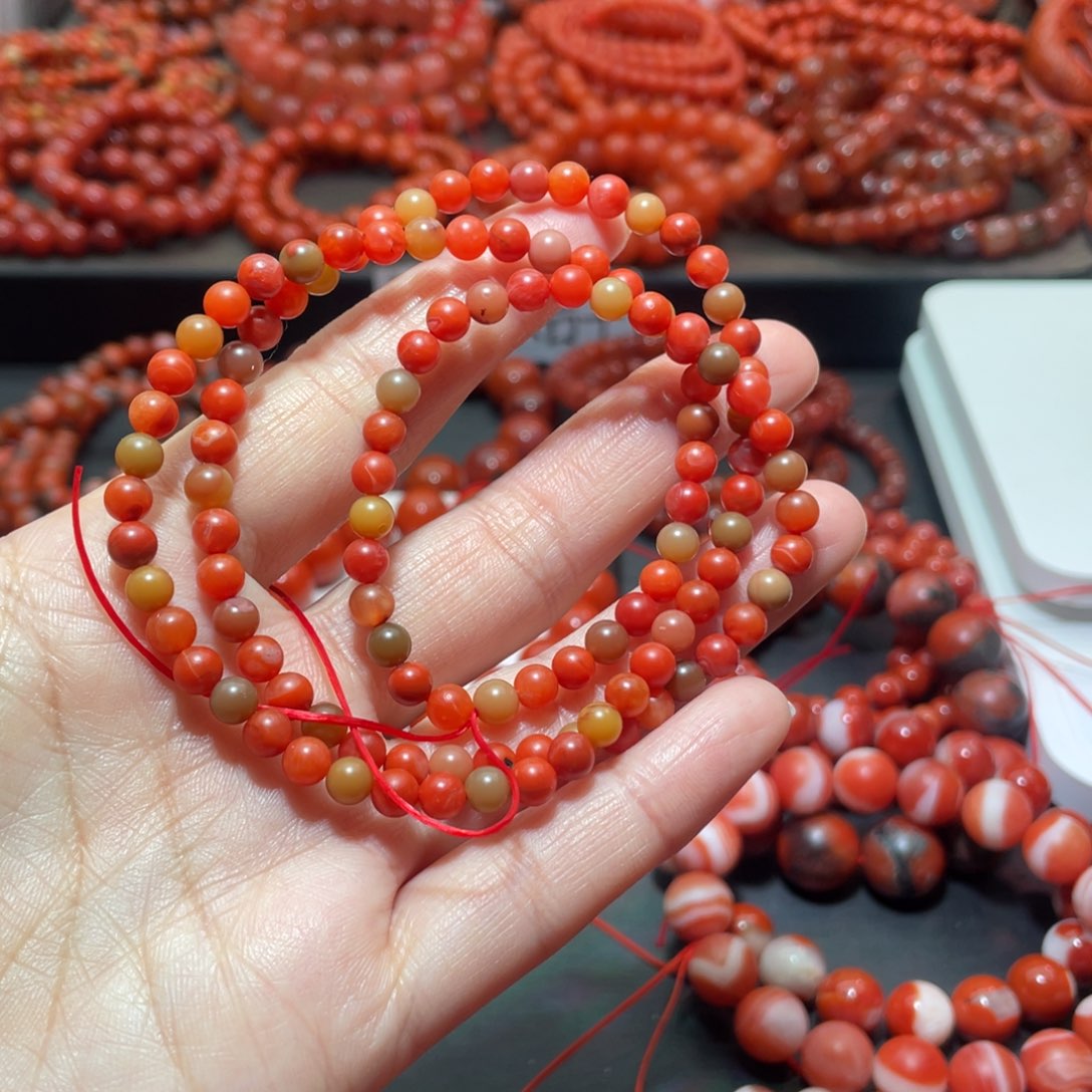南红玛瑙手链未镶嵌
