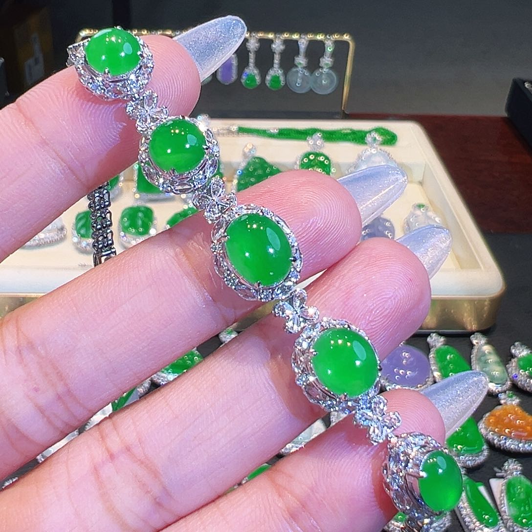 翡翠手链18K金镶嵌翡翠