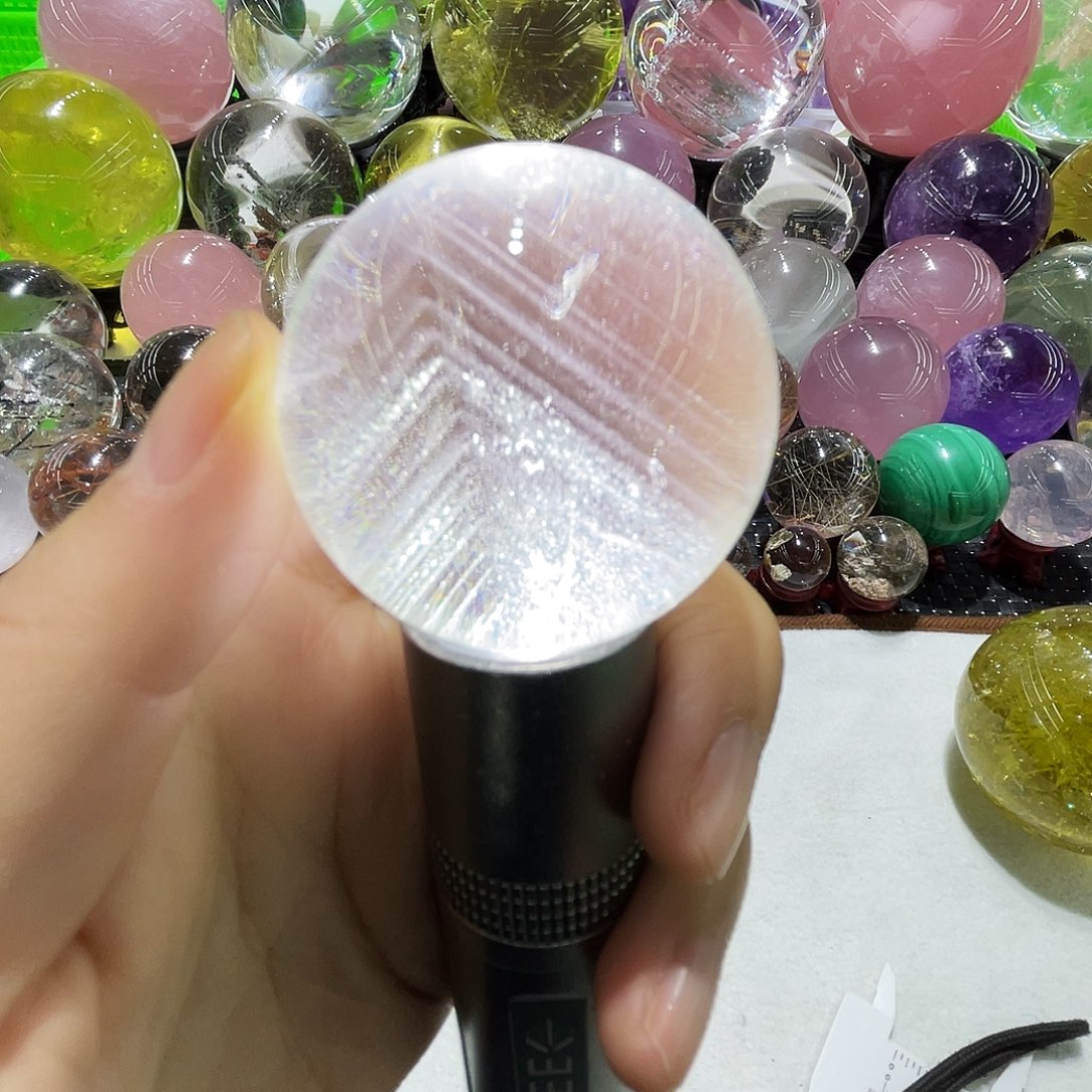 未镶嵌珠宝半成品水晶直径约3.9厘米千层山