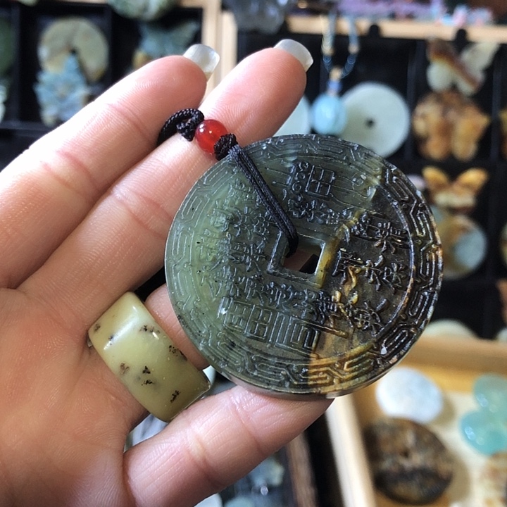 岫玉未镶嵌岫玉挂件