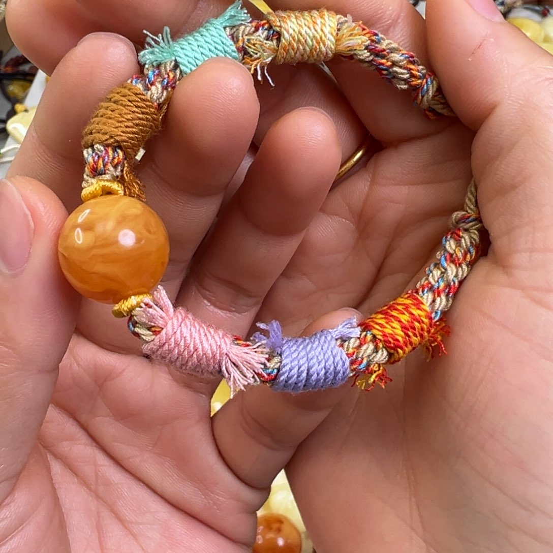 蜜蜡裸石未镶嵌蜜蜡