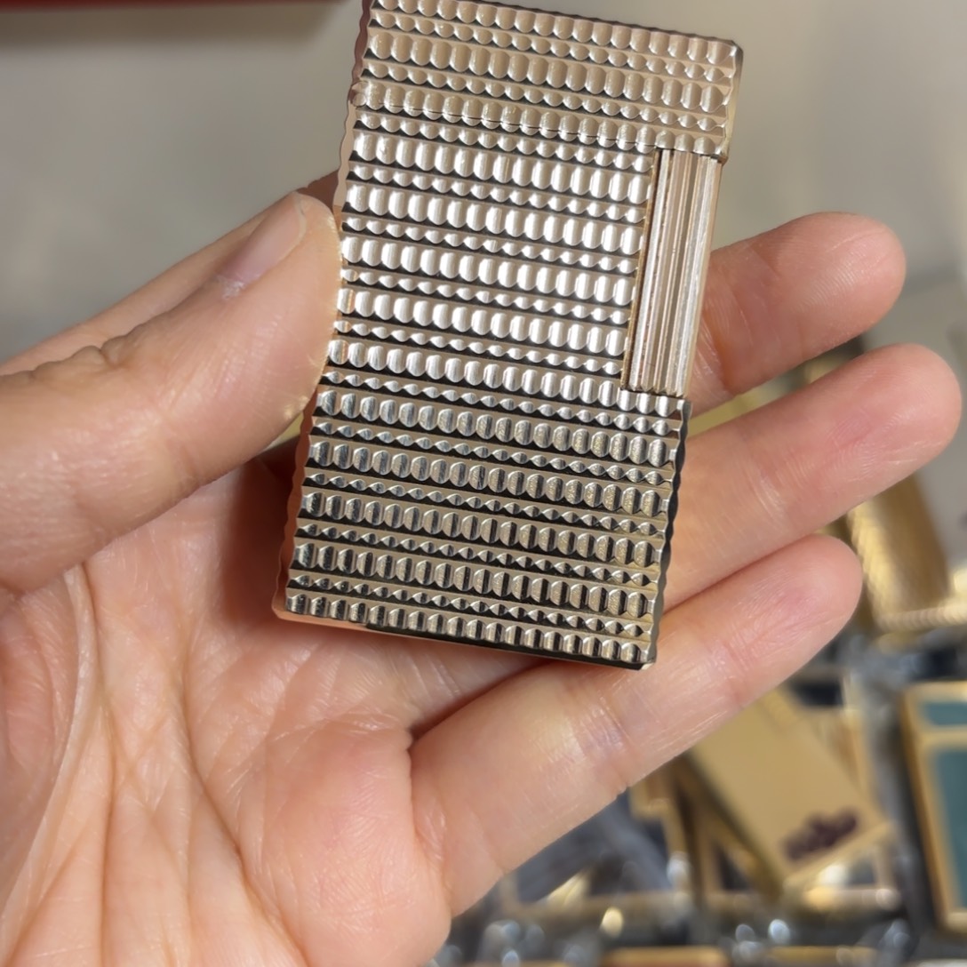 都登卡中古打火机
