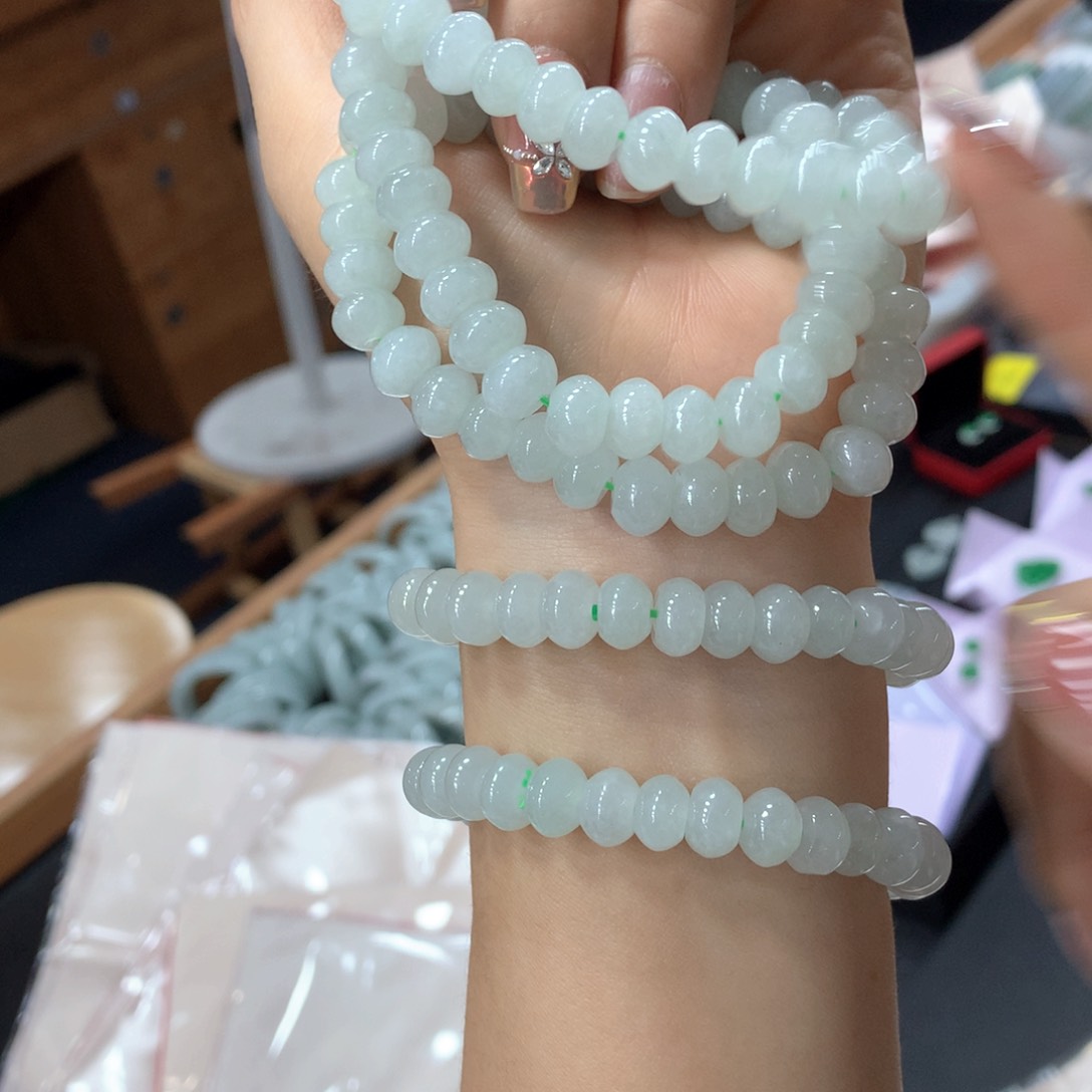 未镶嵌手链翡翠多样性发1