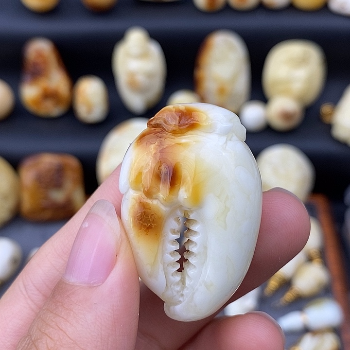 琥珀未镶嵌裸石大蟹钳c707