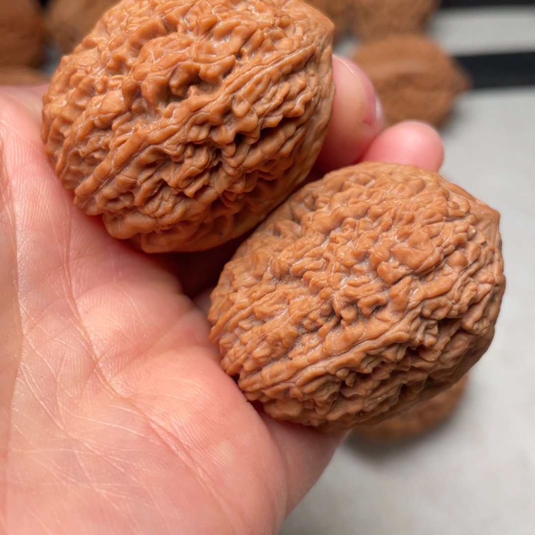 遥***方大叶紫檀（黑酸枝木类）大蒜头全品