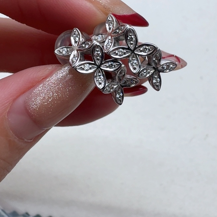 钻石耳饰未镶嵌成品