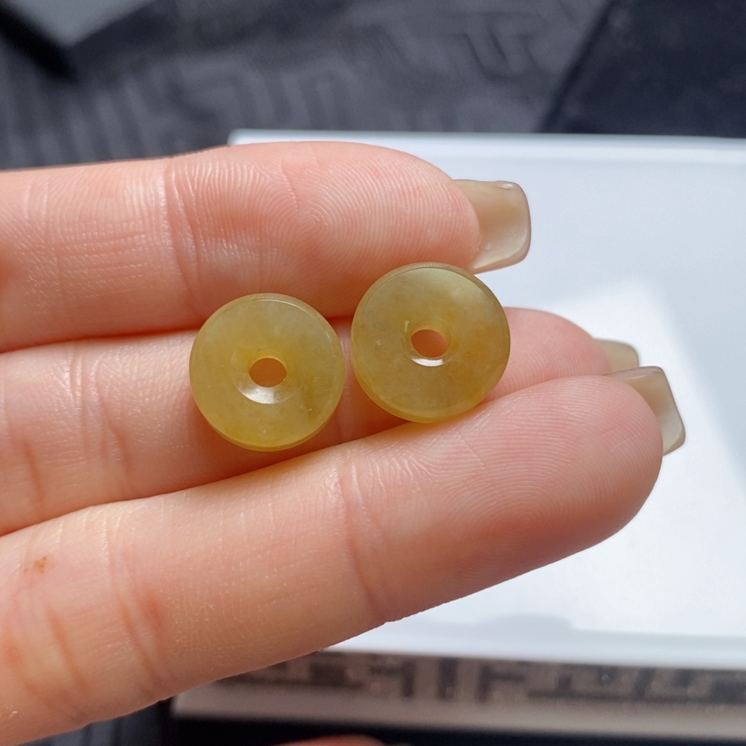 翡翠未镶嵌耳饰黄翡路路通