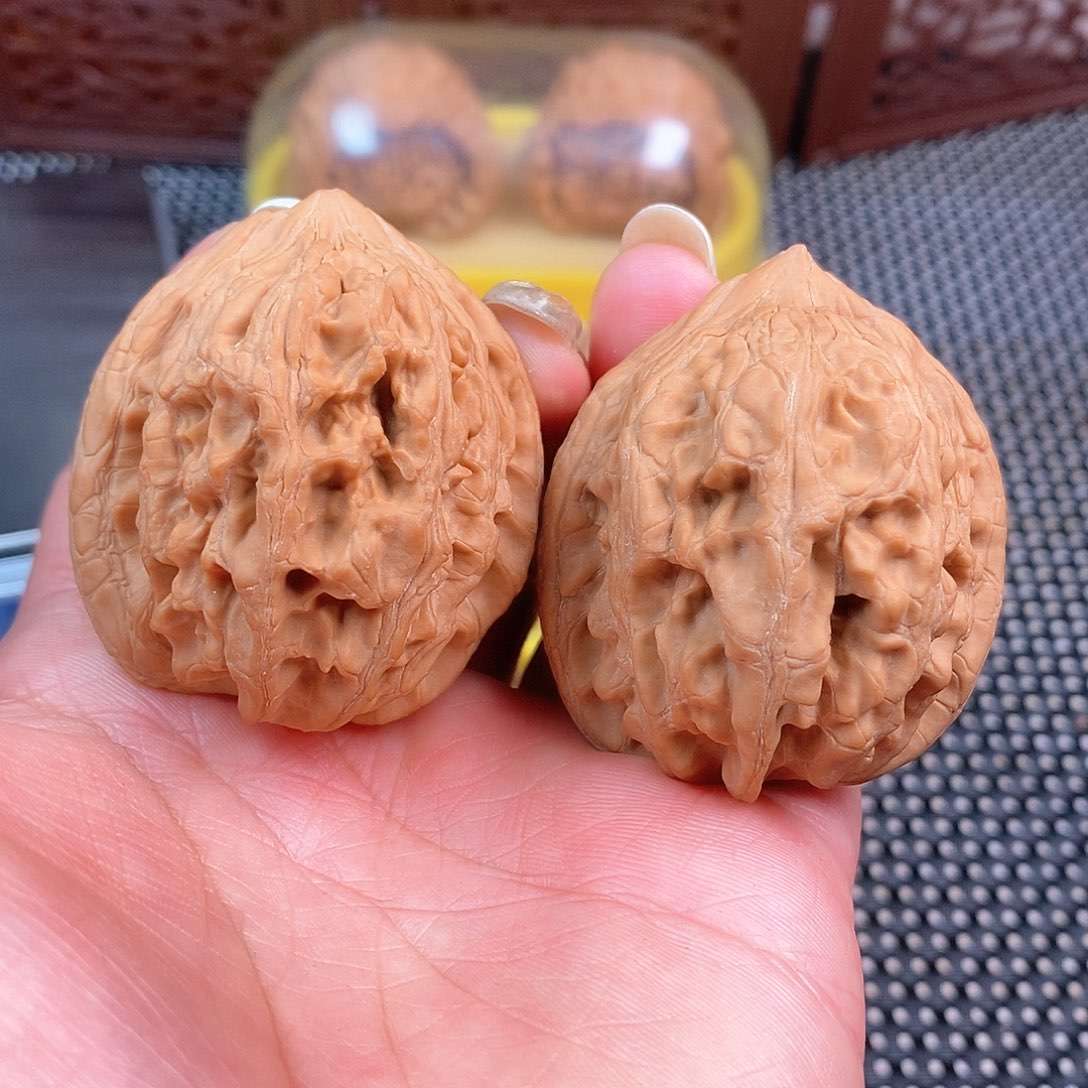 文玩核桃吊坠42尺大沽石全品57克