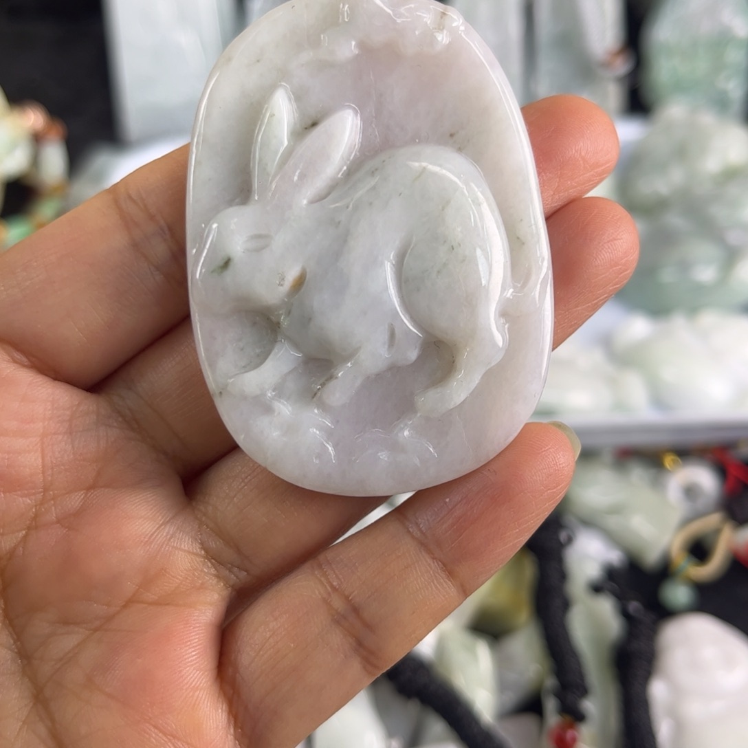 翡翠未镶嵌吊坠(不含链)瑕疵