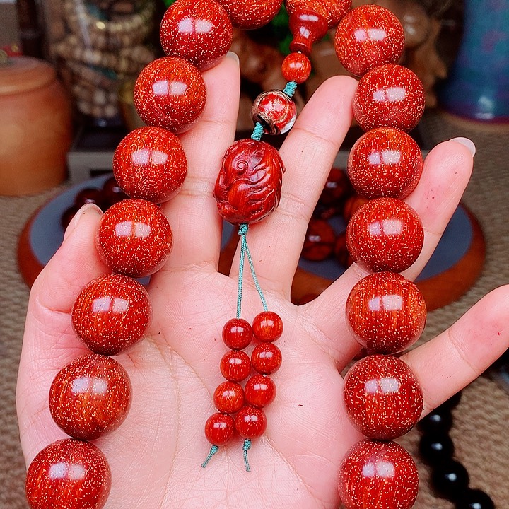 檀香紫檀（小叶紫檀）桃2.0红手持