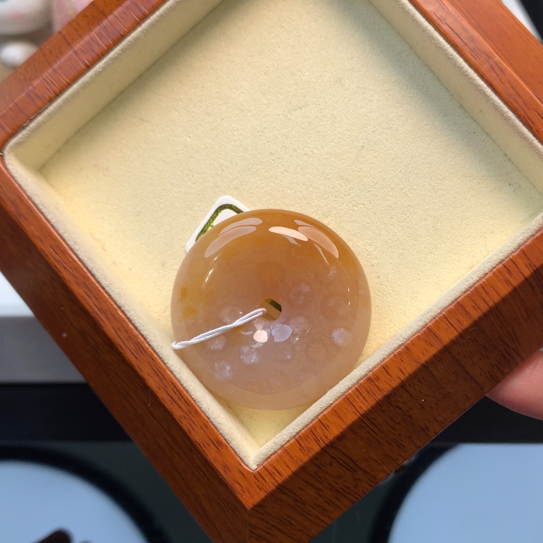 硅化珊瑚（珊瑚玉）颈饰未镶嵌蜜糖平安扣原200