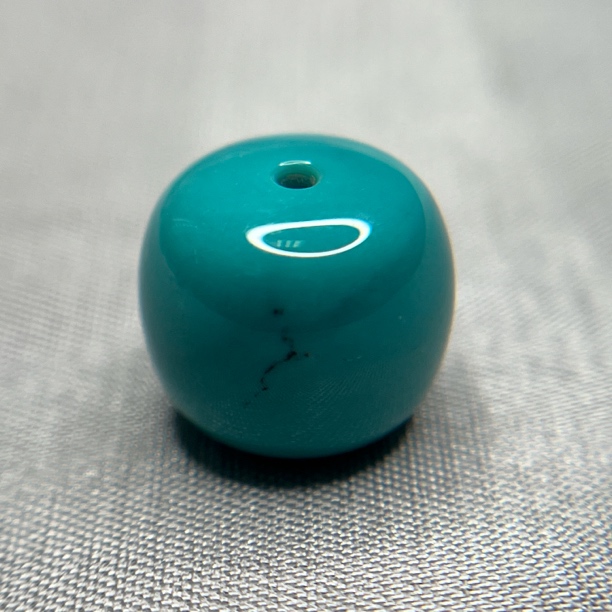 原矿绿松石水波纹老型，顶瓷，尺寸12x10.2mm重2.57克