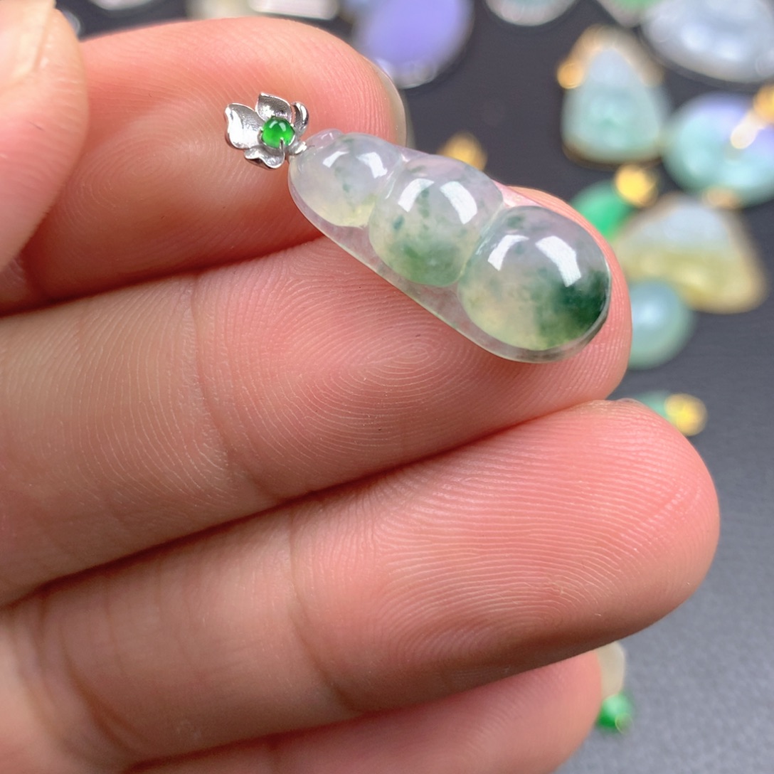 【闪购商品】翡翠18K金镶嵌颈饰翡翠